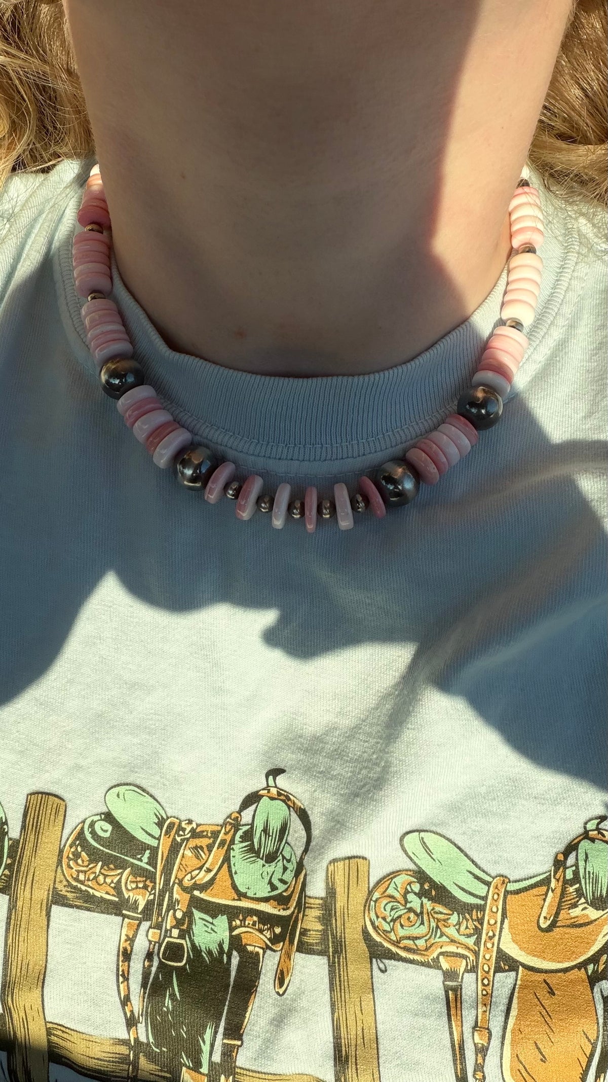 Pink conch statement -16in + 2in ext