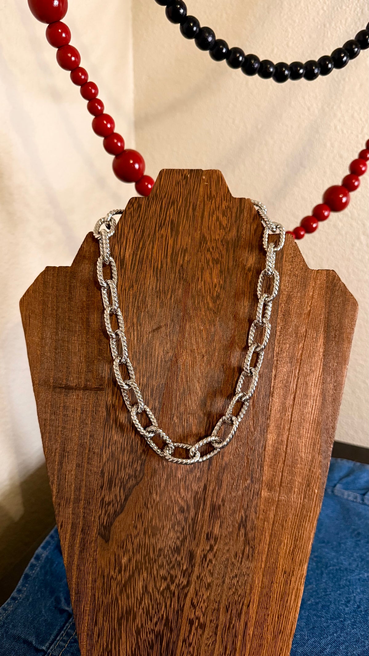 Stainless steel chain- 17in + 2in ext