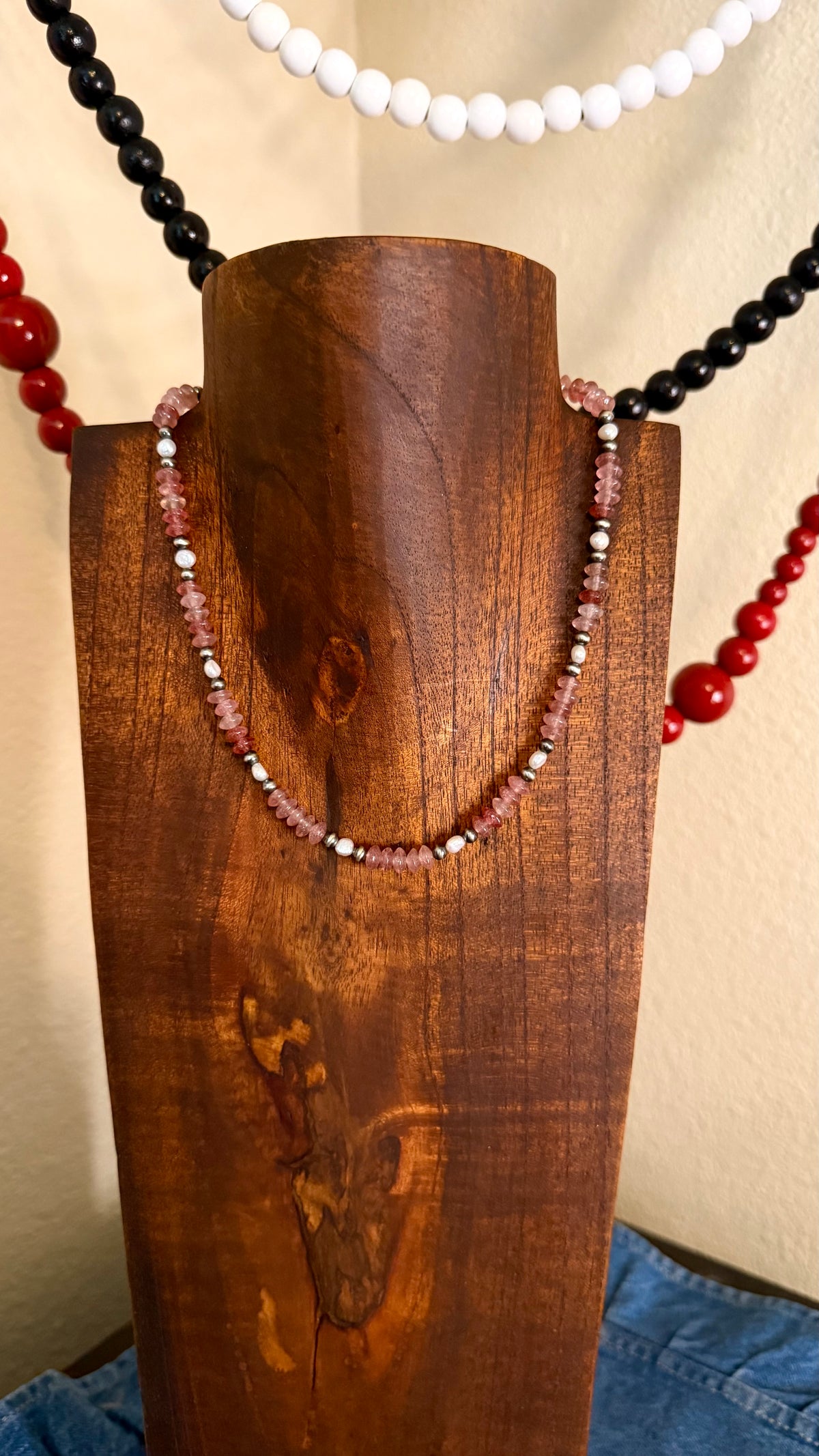 Pink and pearls -16in