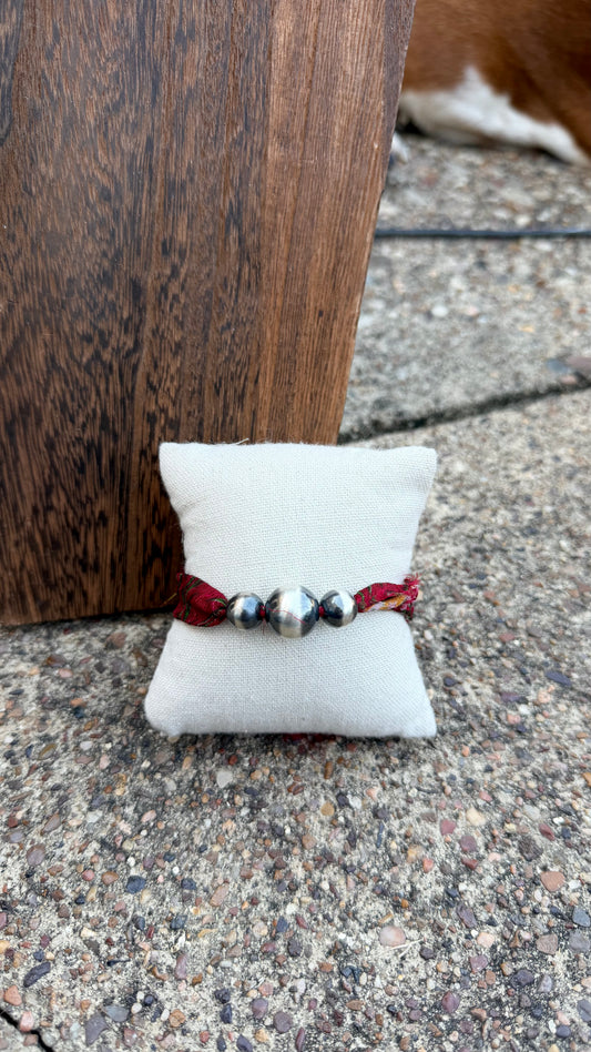 Maroon fabric bracelet