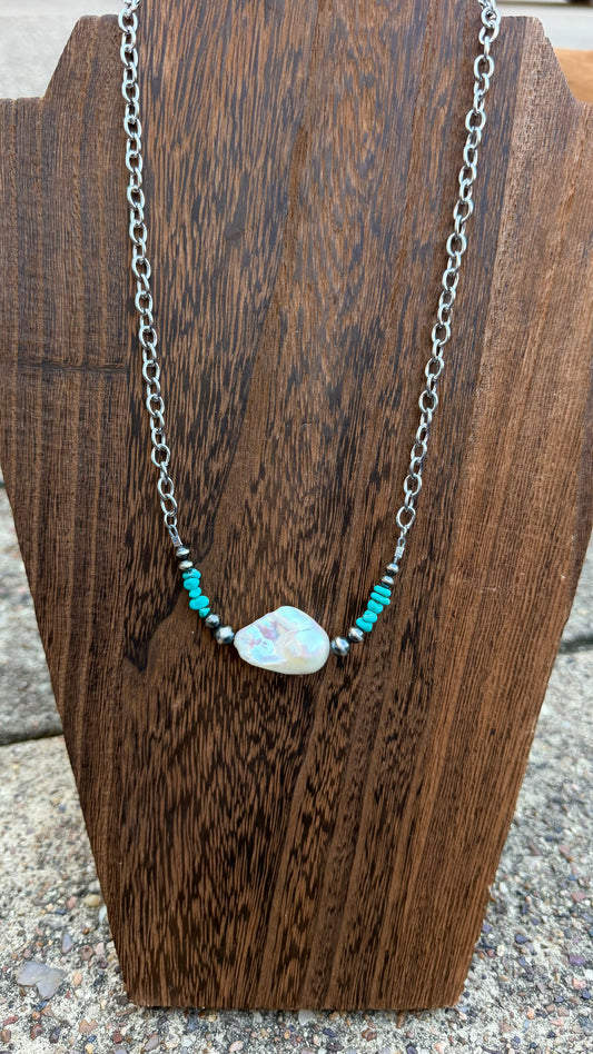 Lone mountain and freshwater pearl bar- 16in + 2in ext