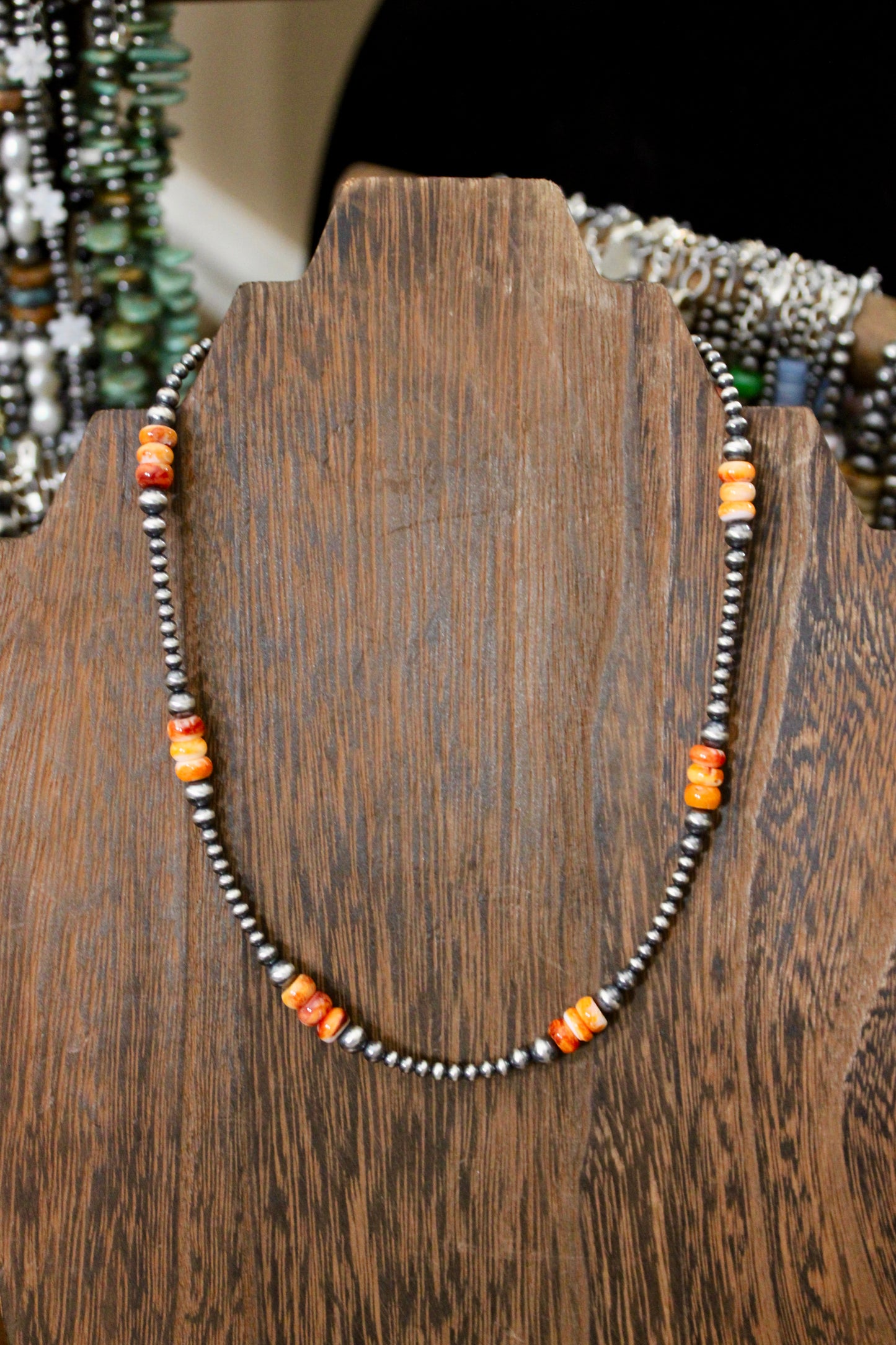 Graduated Orange spiny -16in + 2in extender