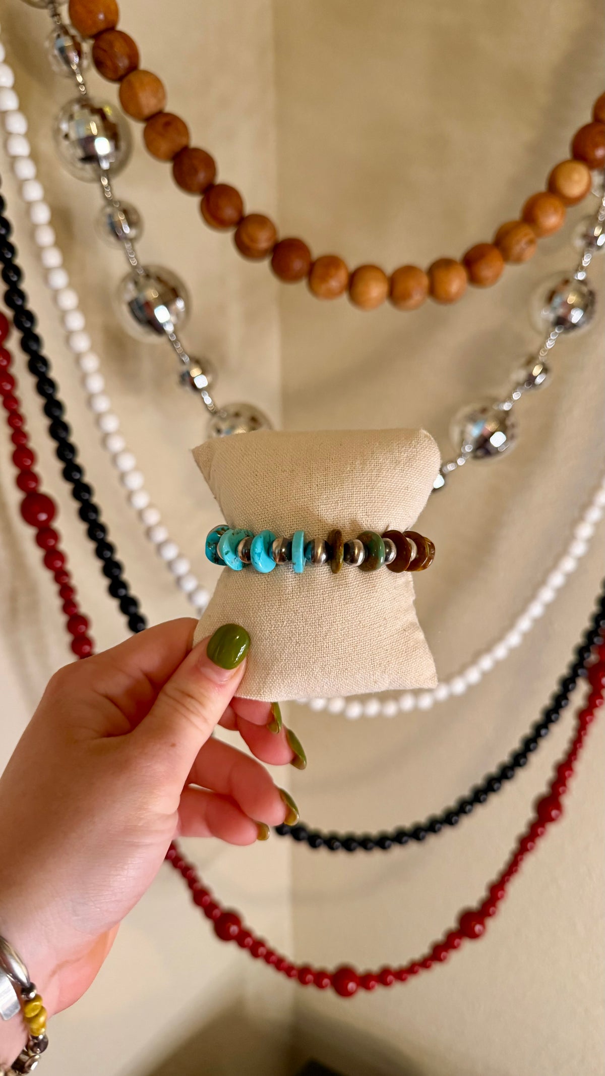 Chunky turquoise bracelet- 7in + 2in ext