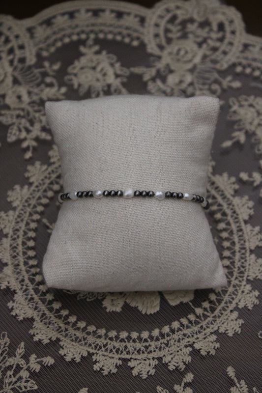 Pearl bracelet -7in w/ 2in ext