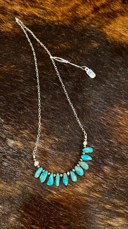 The Alex bar necklace